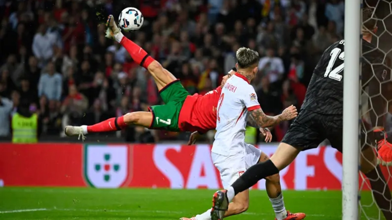 Cristiano Ronaldo torna-se o jogador com mais vitórias em partidas por seleções nacionais