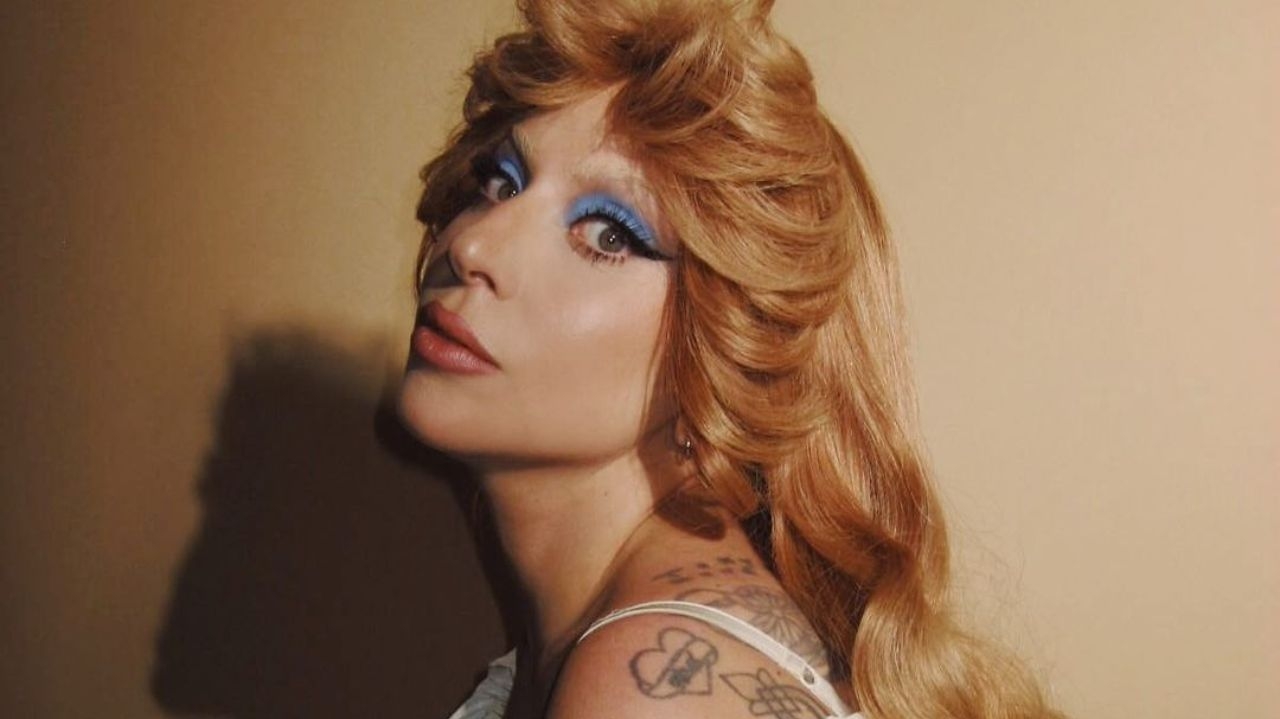 Lady Gaga lança nova versão de “Disease” com vocais intensos