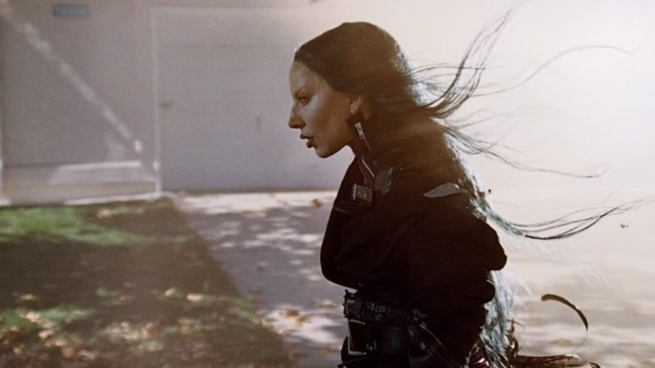 Lady Gaga fala sobre um “caos de gêneros” no novo álbum, LG7