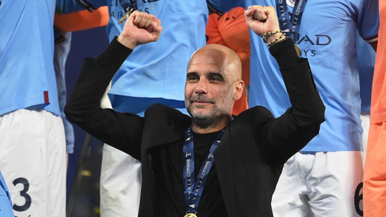 Pep Guardiola renova o contrato e fica no Manchester City até 2027