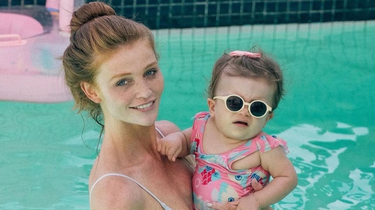 Cintia Dicker mostra detalhes de sua rotina com sua filha Aurora e encanta público