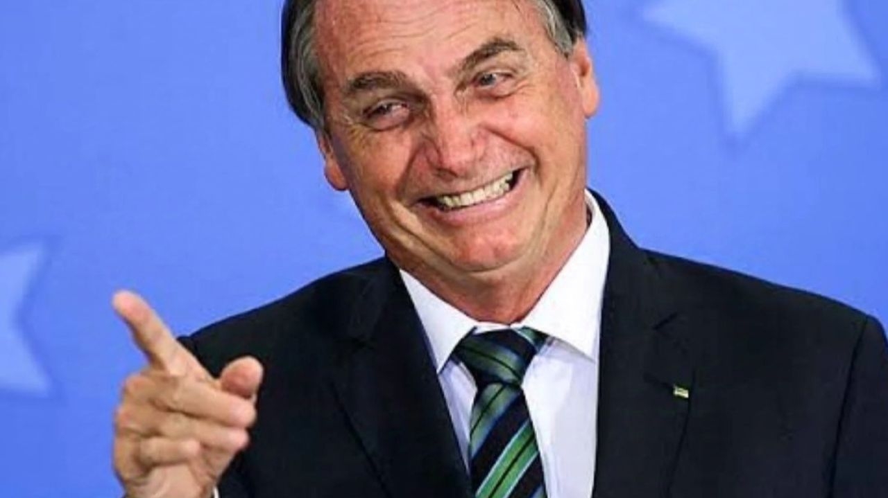 Bolsonaro pode ficar inelegível por décadas, segundo ex-ministro do TSE