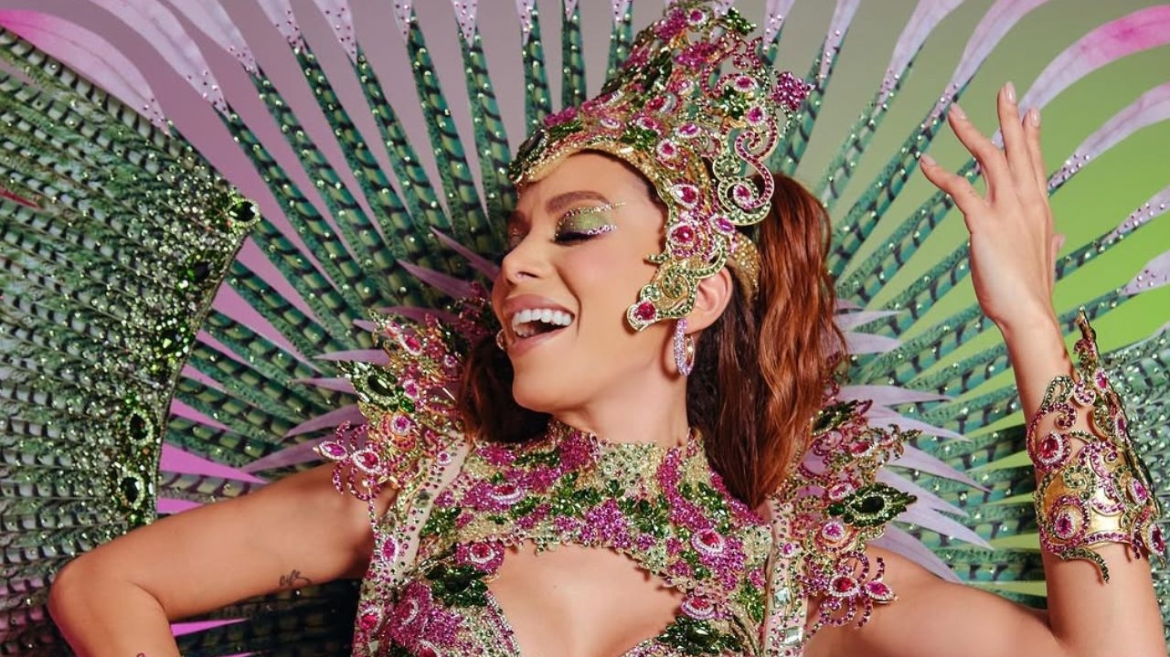 Anitta lança álbum carnavalesco com Ivete Sangalo e Simone Mendes