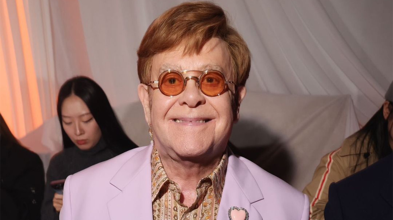 Elton John confessa perda de visão em um dos olhos após infecção