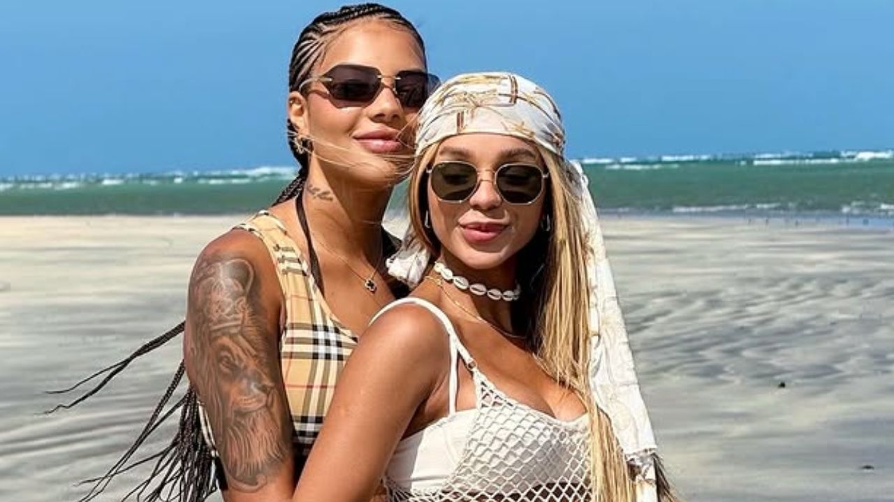 Ludmilla compartilha foto de uma das peças de roupa do “baby brumilla”