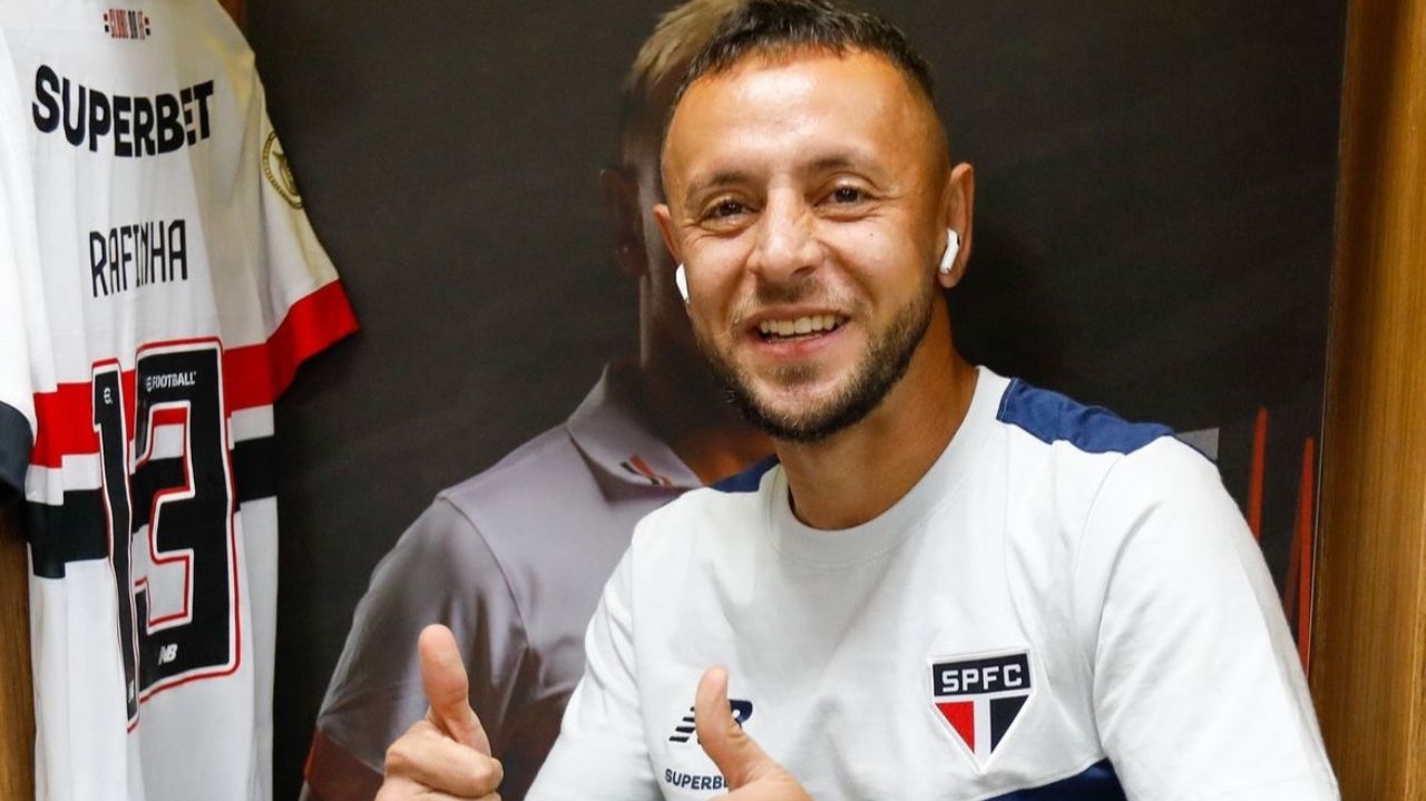 Rafinha muda de ideia e encaminha renovação com o São Paulo