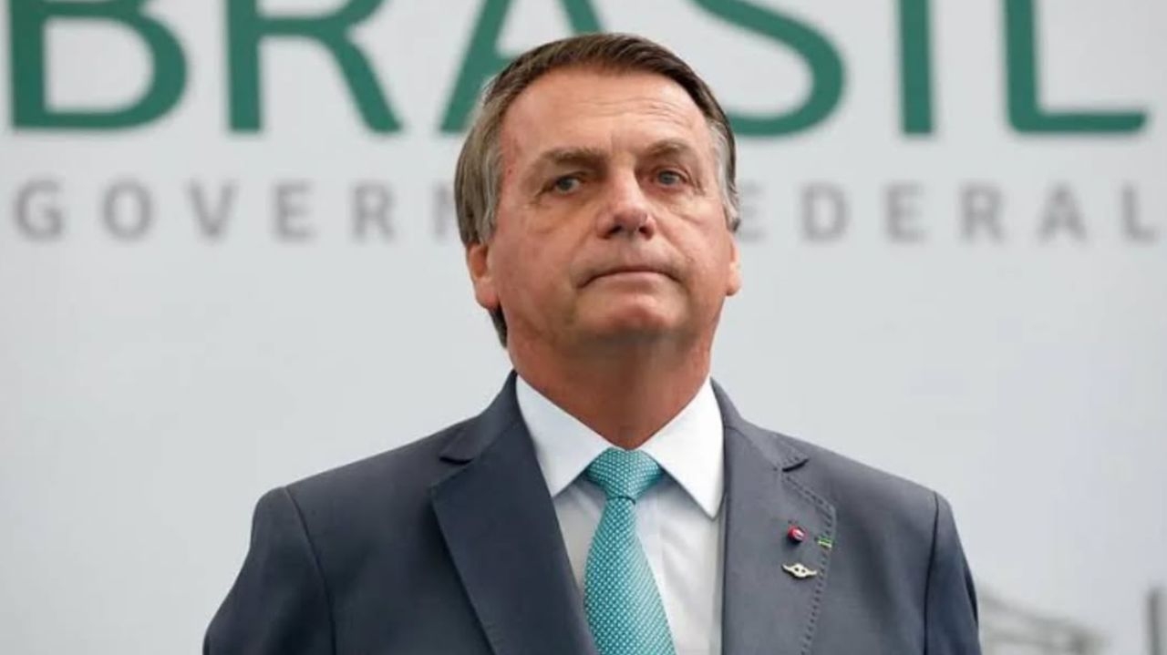 Defesa de Bolsonaro solicita o afastamento de Moraes da investigação do golpe de Estado