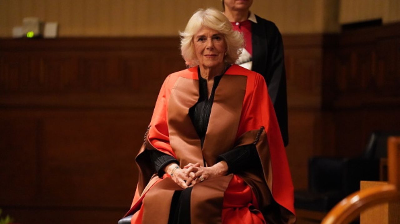 Rainha Camilla cancela compromissos oficiais devido a problema de saúde