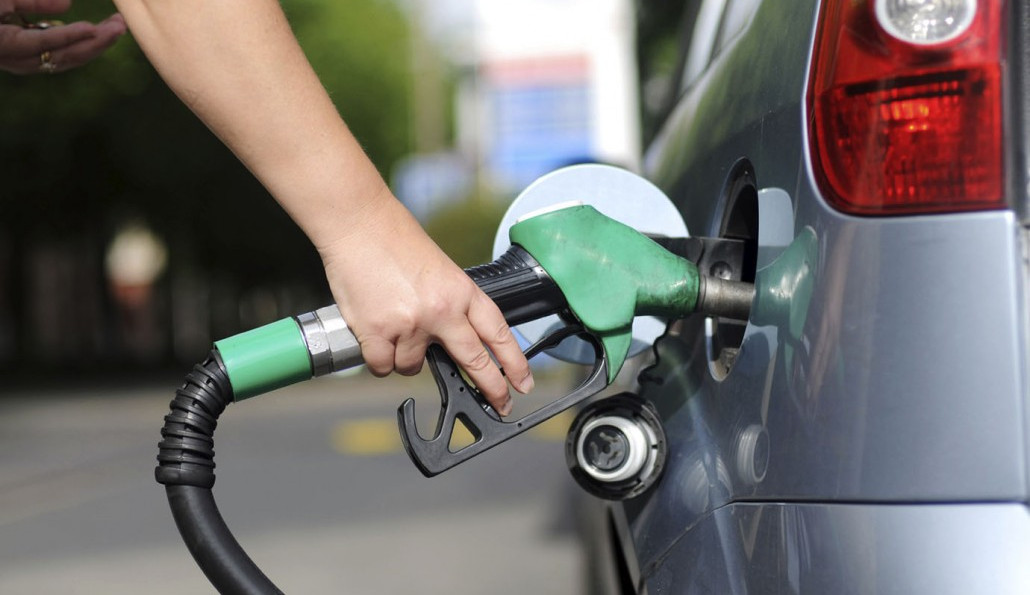 Conta de luz e preço da gasolina afetam os varejistas