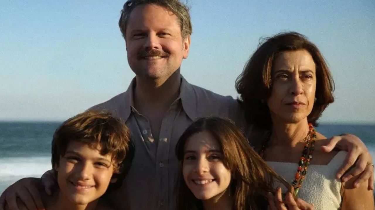 “Ainda Estou Aqui” e Fernanda Torres são indicados ao Globo de Ouro