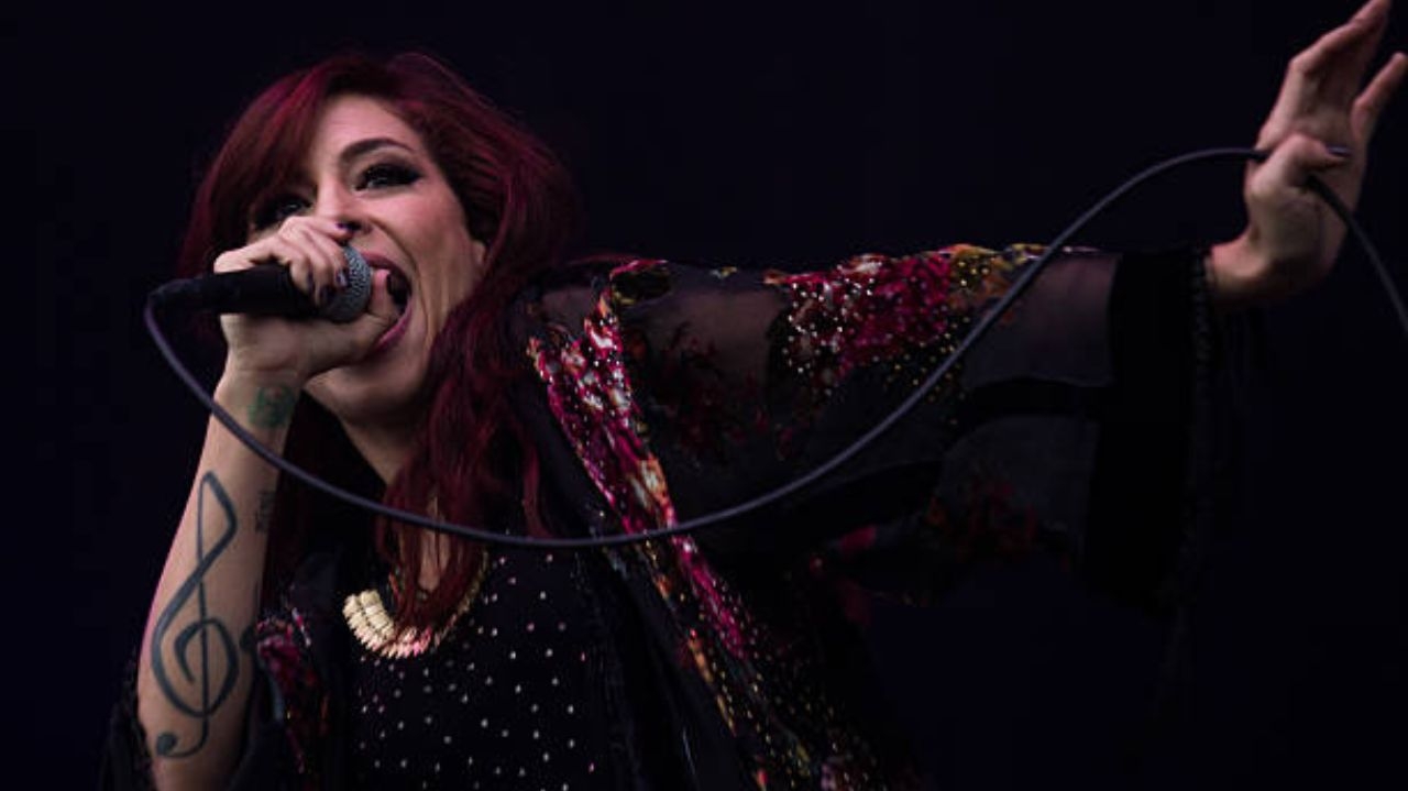 Pitty defende Liniker em suas redes sociais após críticas