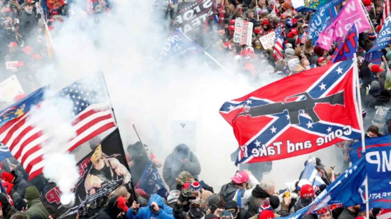 EUA: Trump diz que perdoa invasores de Capitólio