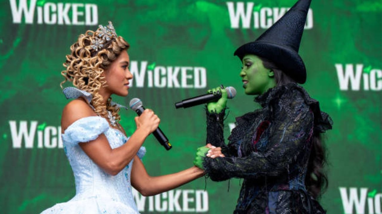 Autor de “Wicked” também vê Glinda e Elphaba como um casal