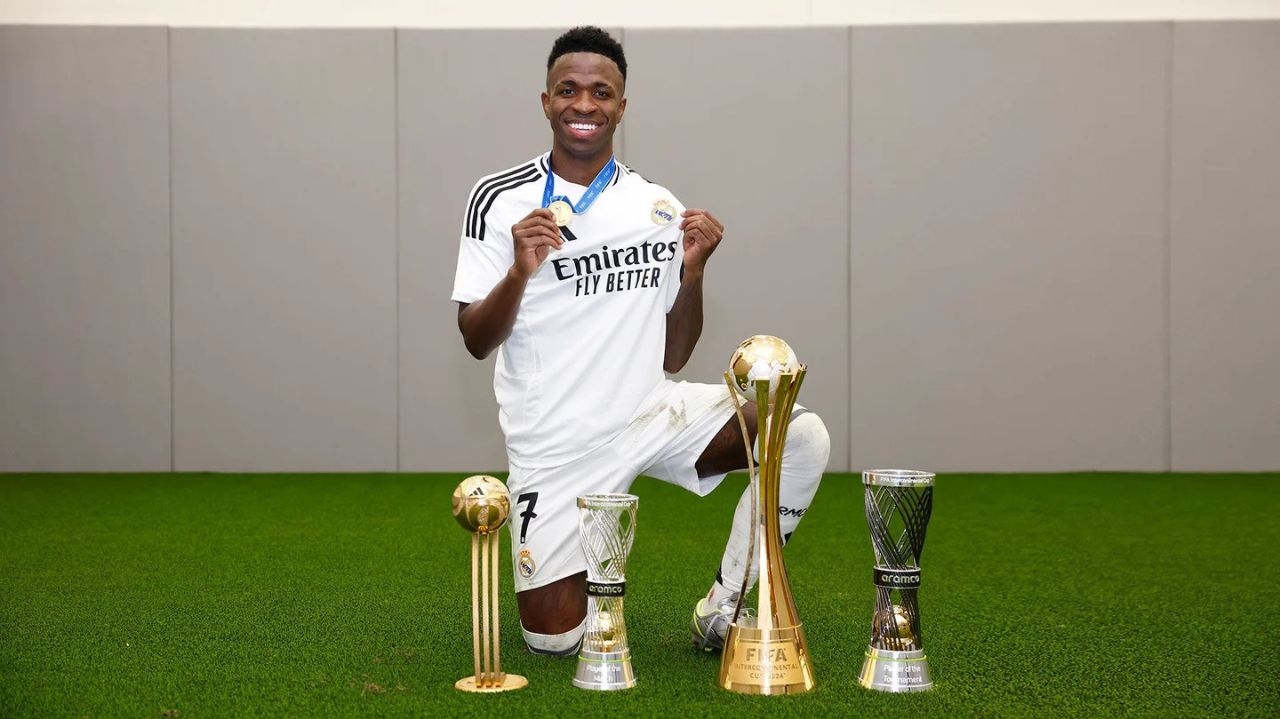 Vinícius Júnior é eleito o melhor jogador da Copa Intercontinental