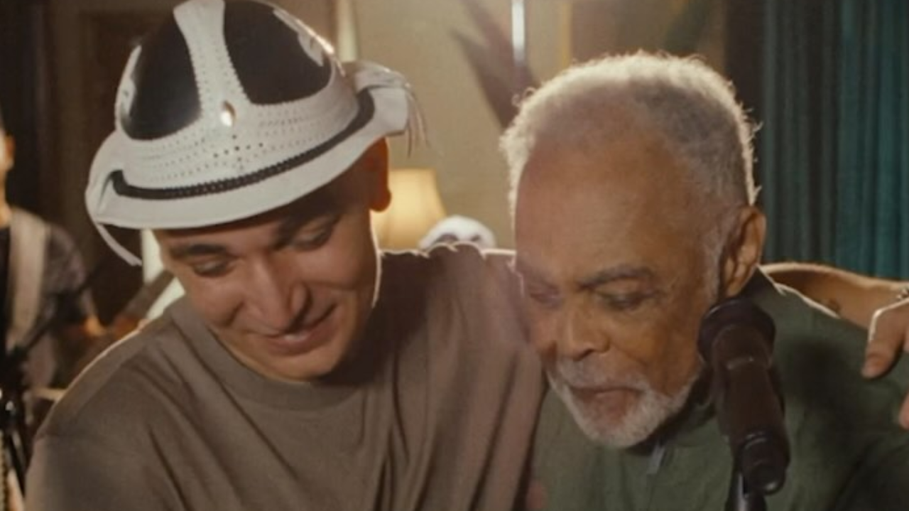 João Gomes regrava o sucesso “Palco”, com Gilberto Gil