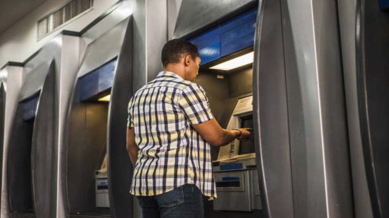 Segunda parcela do décimo terceiro deve ser depositada nesta sexta (20)