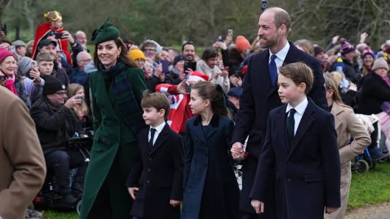 Príncipe Louis quebra regra mais antiga da realeza e usa calça na caminhada de natal