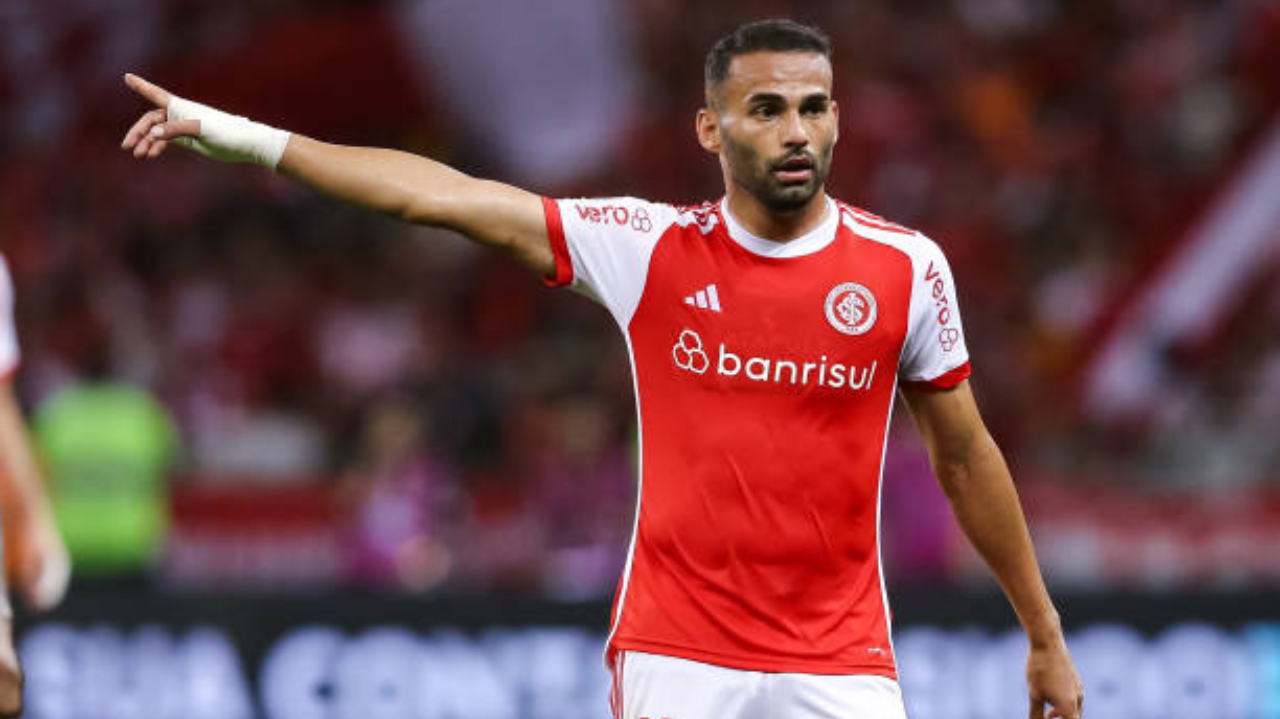 Santos está perto de fechar negócio com Thiago Maia para a temporada de 2025