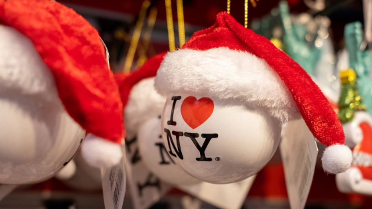 Incêndio atinge famoso mercado de Natal de Manhattan