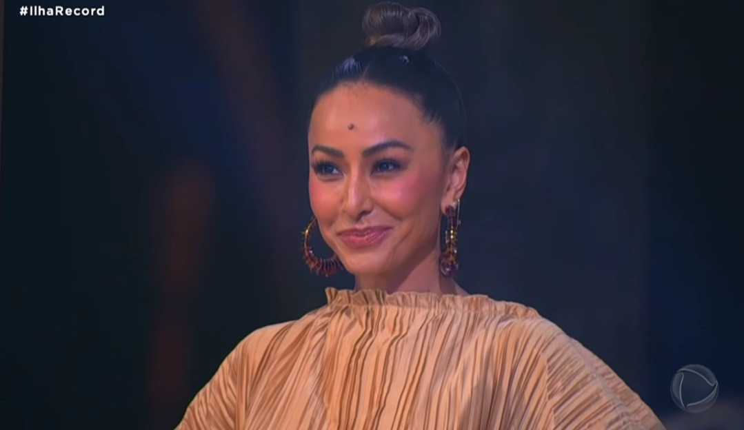 Sabrina Sato revela surpresa para os finalistas do “/Ilha Record”/