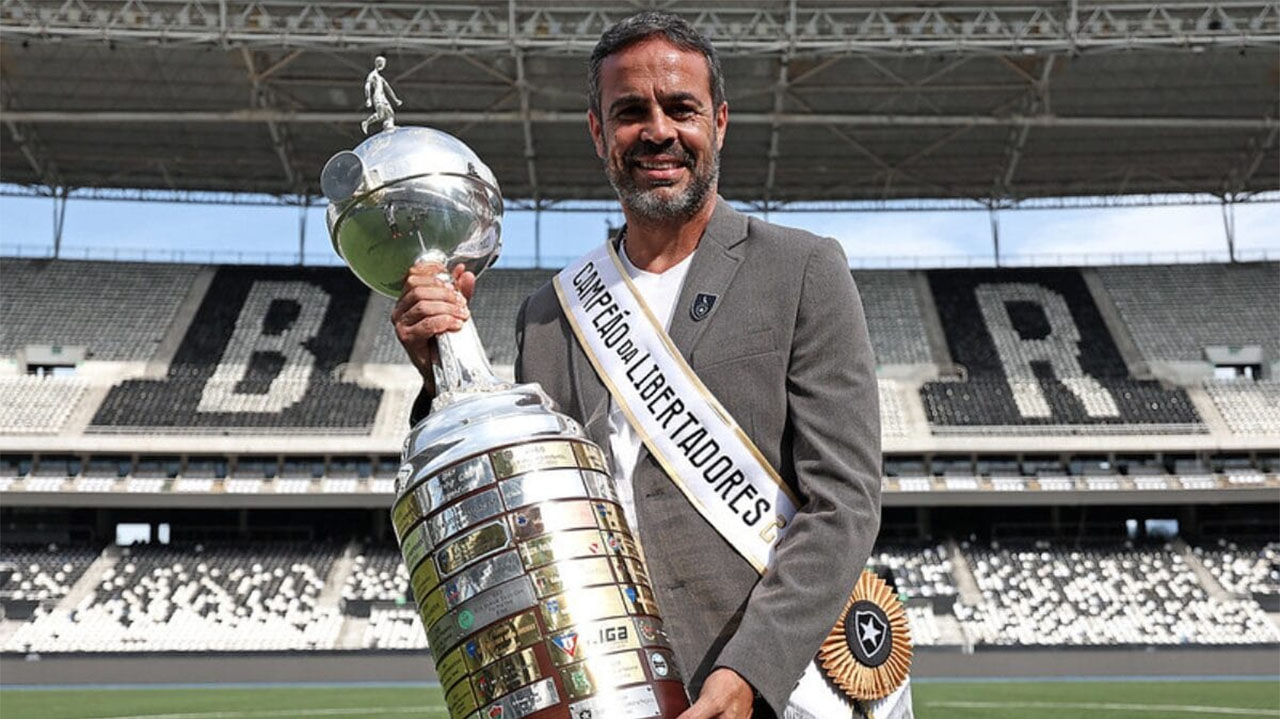 Entenda tudo que está acontecendo entre Arthur Jorge e a SAF do Botafogo