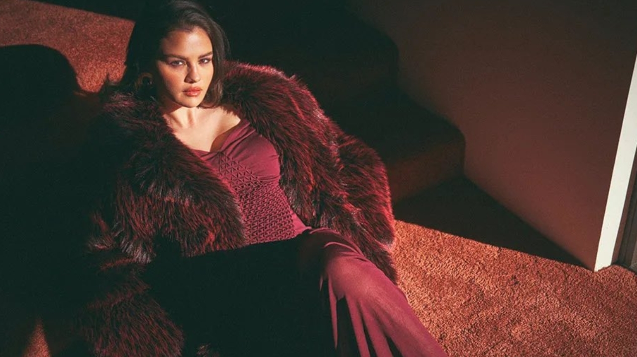 Em bate-papo, Selena Gomez fala sobre primeiro beijo e seus crushes na adolescência