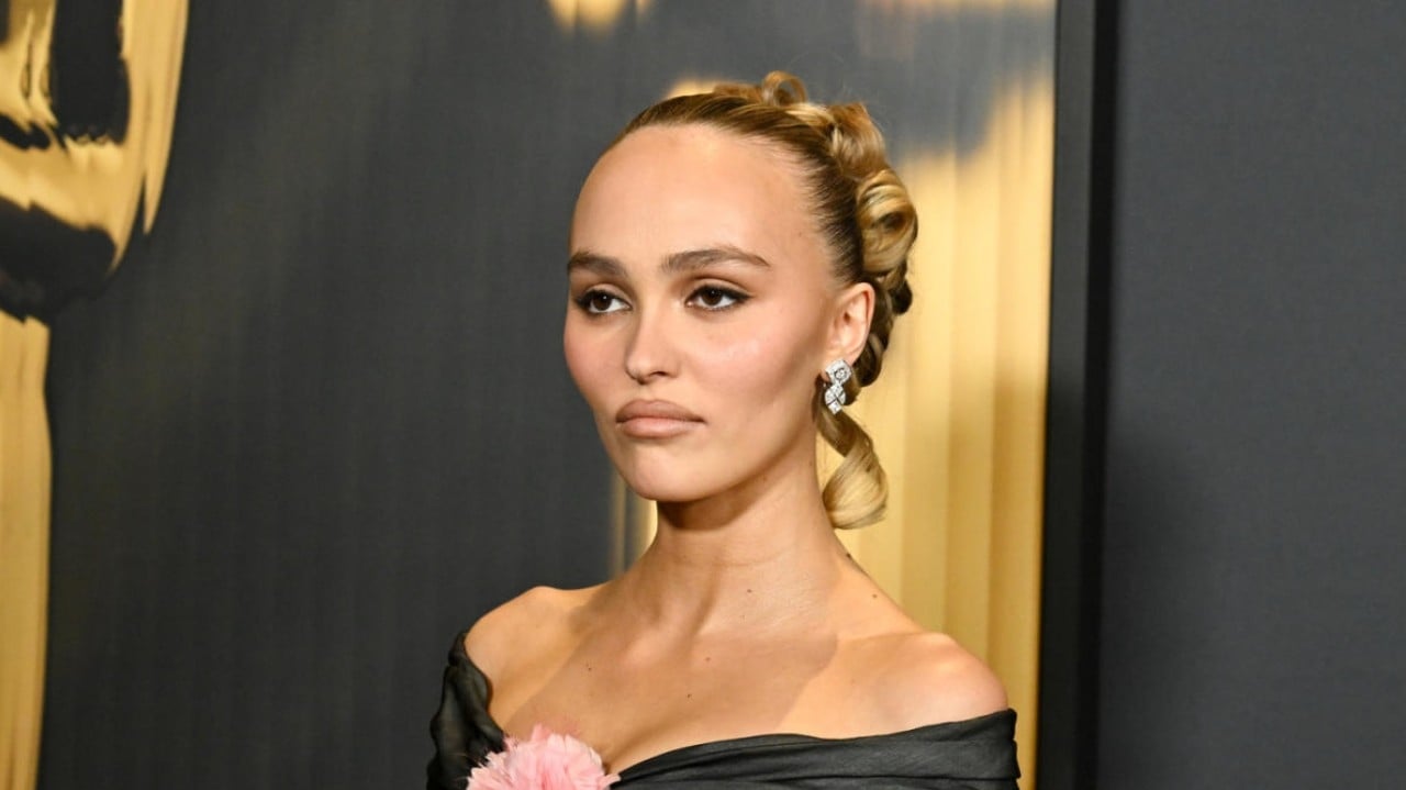 Lily-Rose Depp diz que filme de seu pai  causou impacto na sua infância