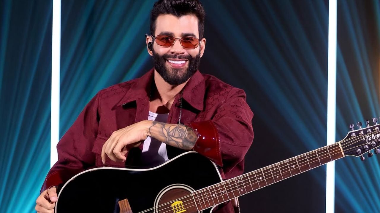 Gusttavo Lima faz promessa de “bolsa cachaça” de 100 reais em sua proposta de governo