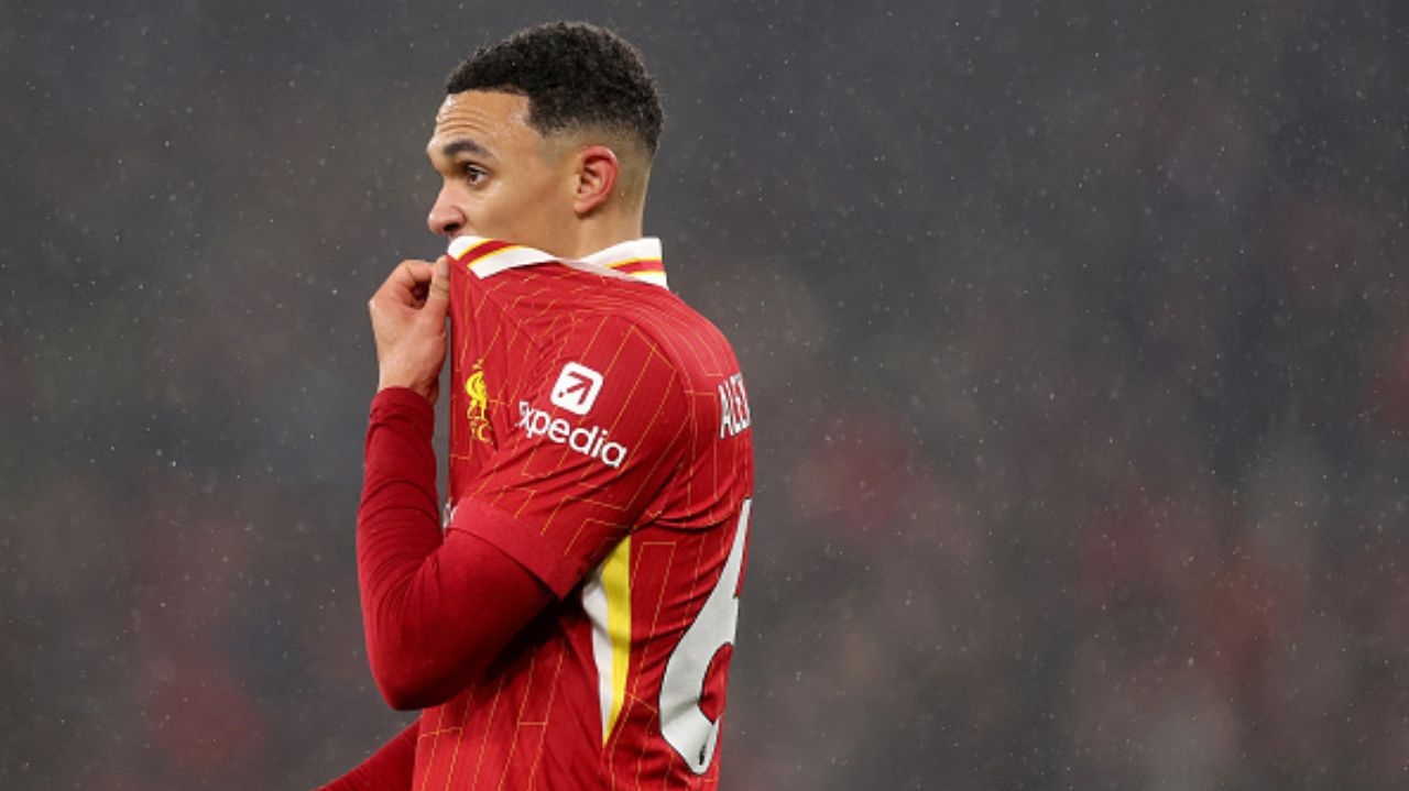 Liverpool faz proposta milionária para segurar Alexander-Arnold