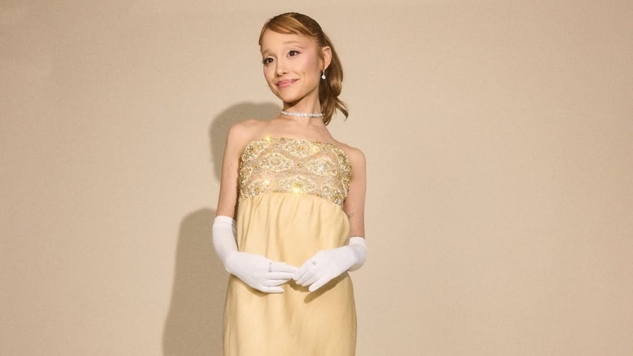 Ariana Grande traz a elegância dos anos 60 em seu look na premiação do Globo de Ouro