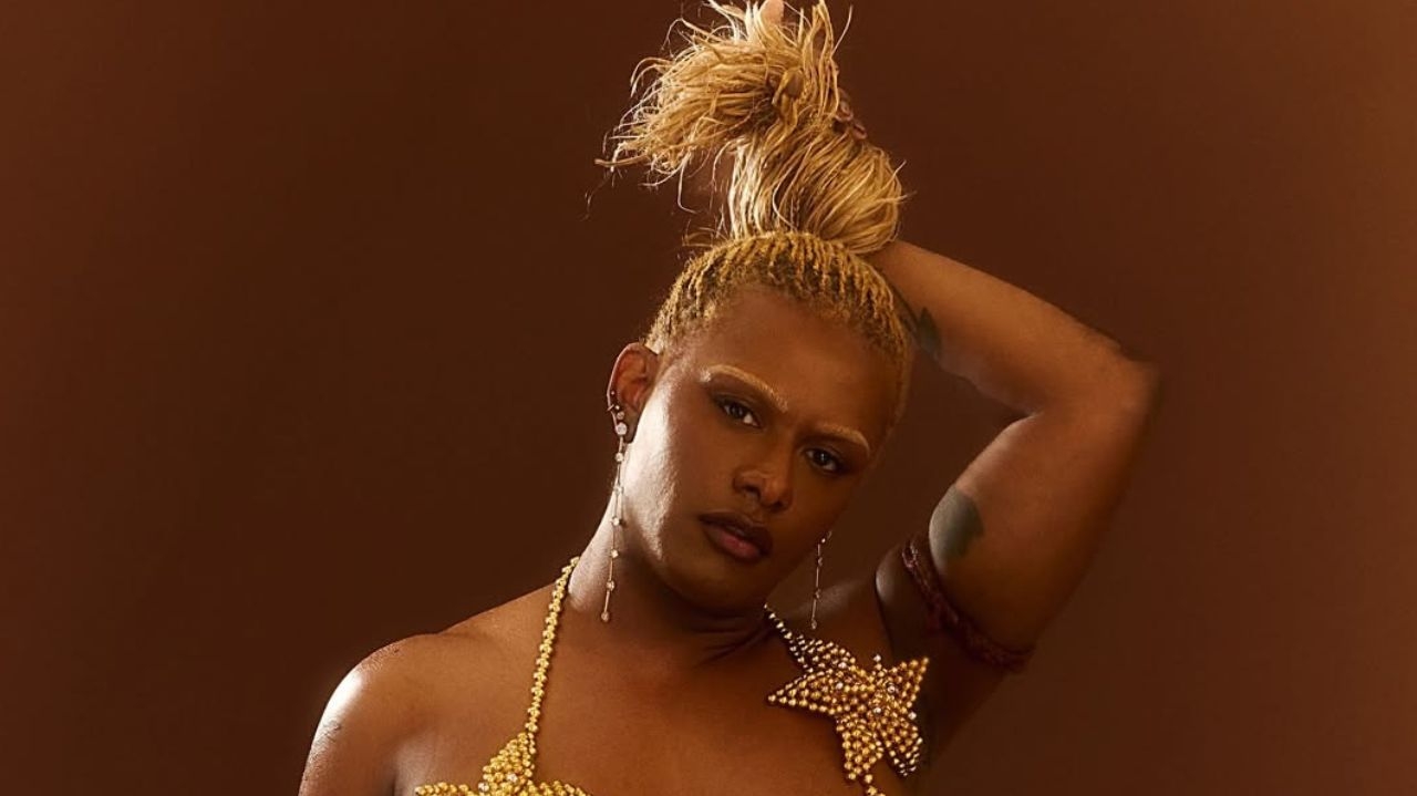 Liniker comemora mais de 200 milhões de streams em “Caju”