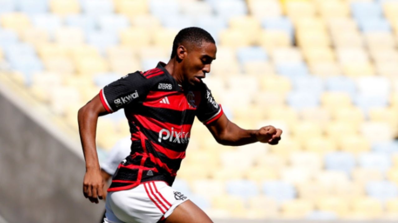 Flamengo: Lorran continua no clube após time recusar proposta