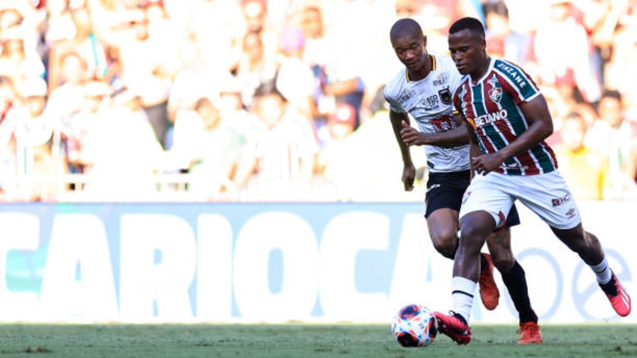 Volta Redonda e Fluminense se enfrentam pelo Campeonato Carioca