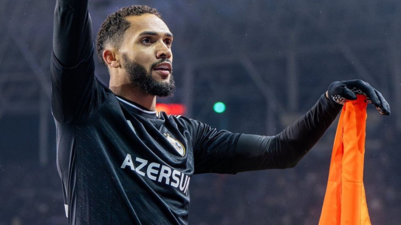 Flamengo oficializa a contratação do atacante Juninho