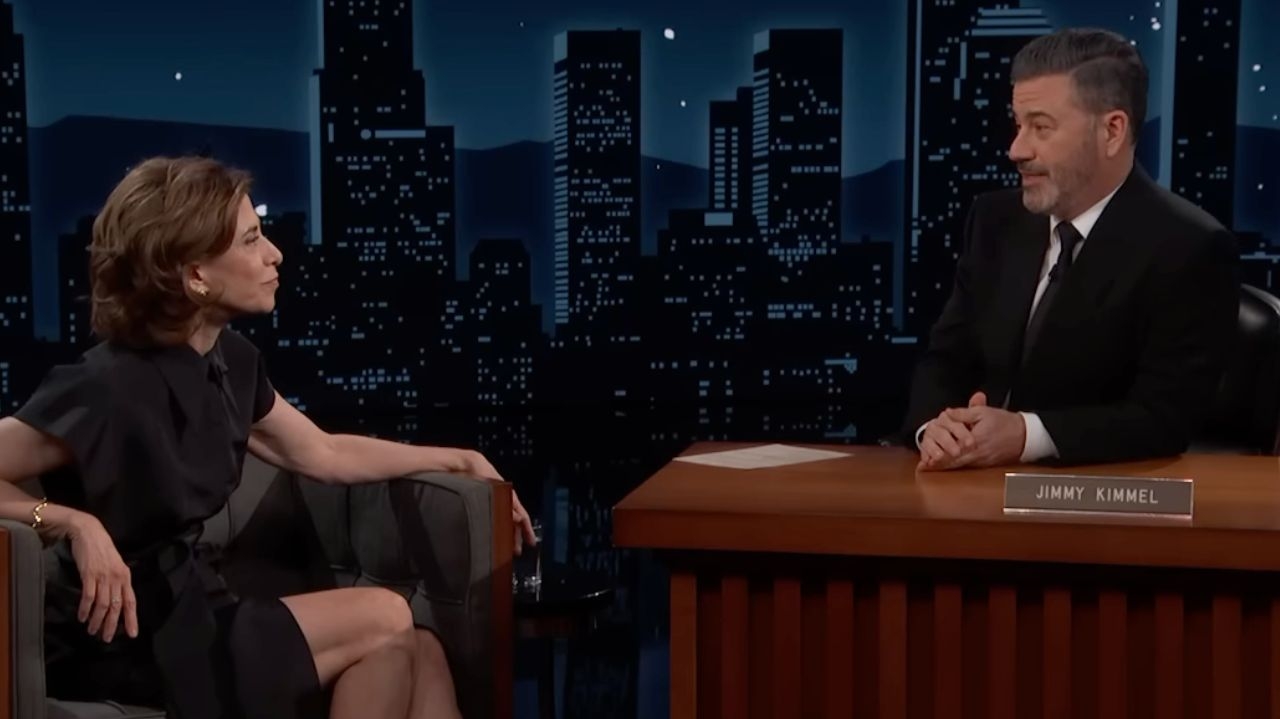 Confira a entrevista de Fernanda Torres para Jimmy Kimmel