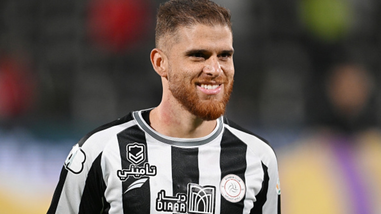 Novo reforço do Grêmio chega a Porto Alegre para pré-temporada