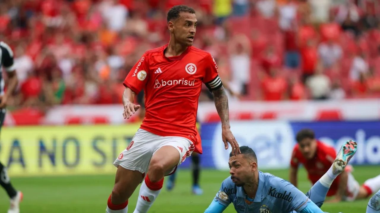 Inter recebe proposta milionária de clube estrangeiro por Alan Patrick