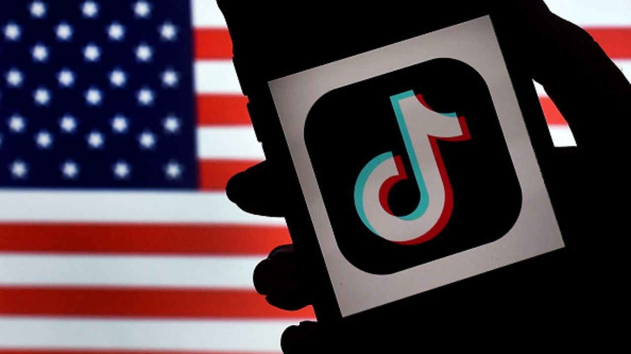 TikTok volta a funcionar nos EUA após intervenção de Trump