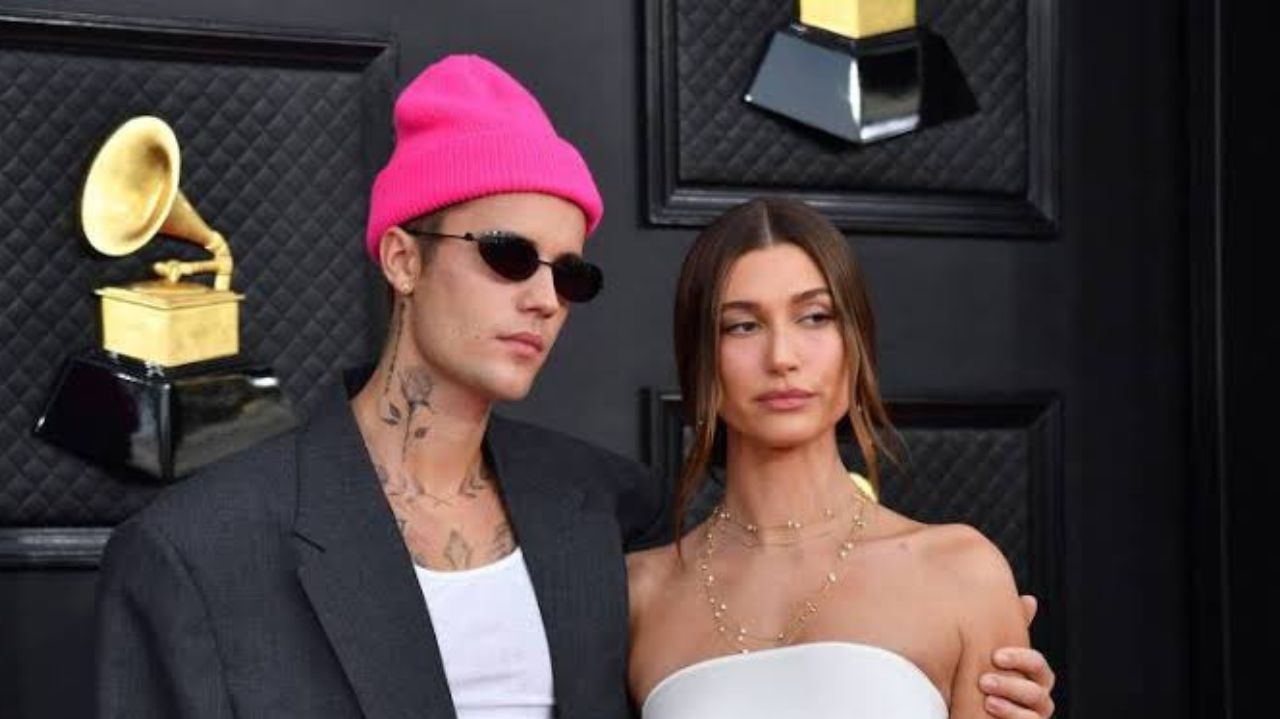 Justin Bieber deixa de seguir Hailey Bieber no instagram