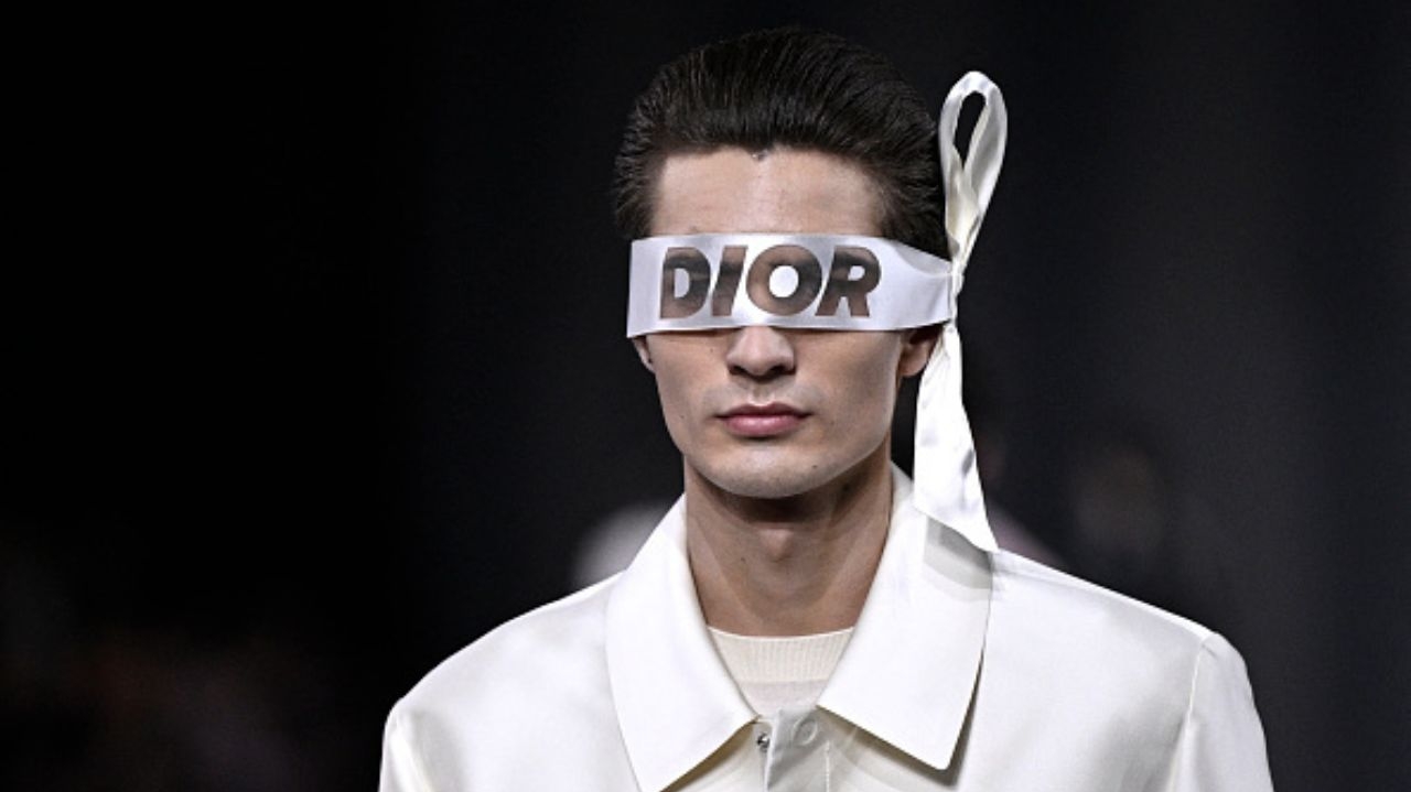 Paris Fashion Week: Dior aposta na alta-costura na moda masculina