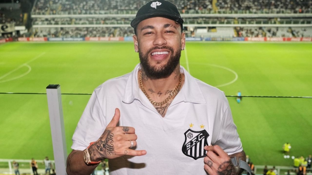 Neymar retorna ao Santos, afirma presidente: “É o início de uma nova era”