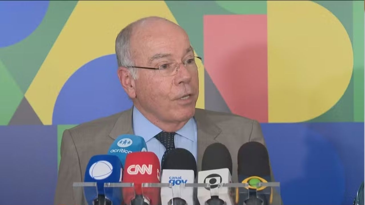 Brasil deseja que os deportados sejam tratados com dignidade e respeito