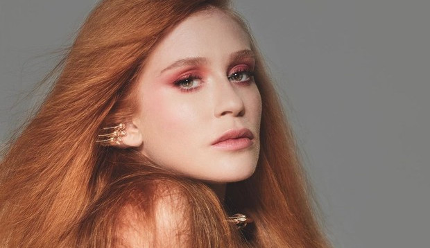 Marina Ruy Barbosa aparece provocante em novo ensaio fotográfico
