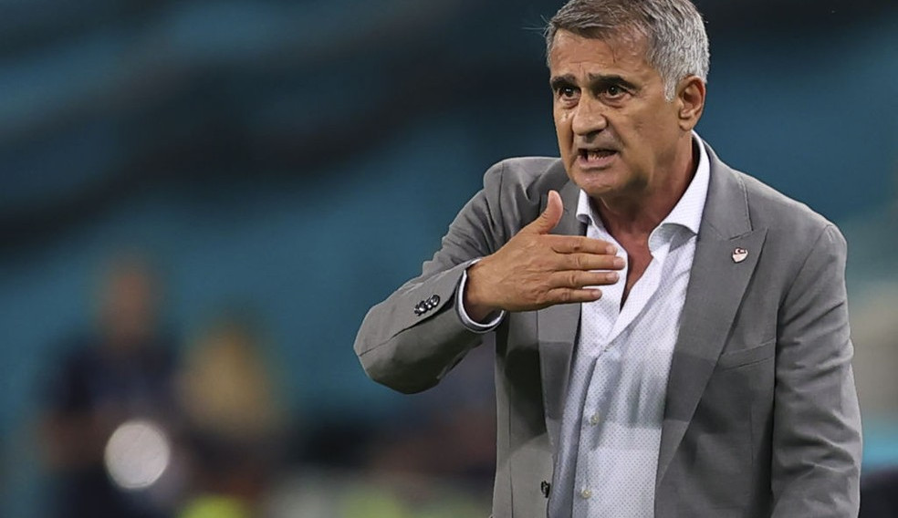Senol Gunes é demitido da seleção da Turquia