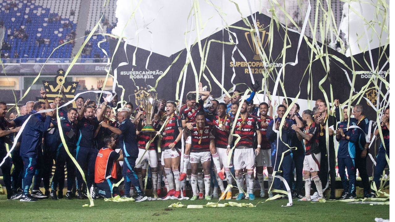 Com mais um título nacional, Flamengo chega a 17 taças