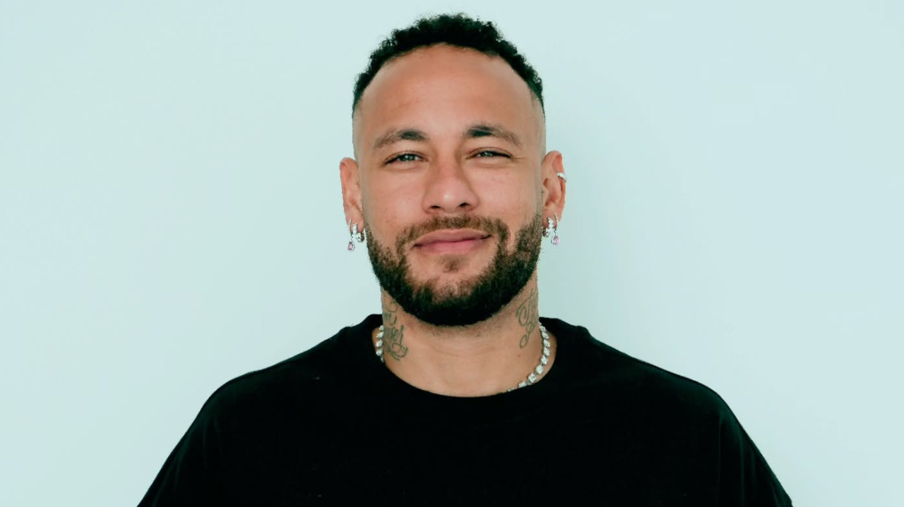 Neymar é registrado no BID e está pronto para reestreia pelo Santos
