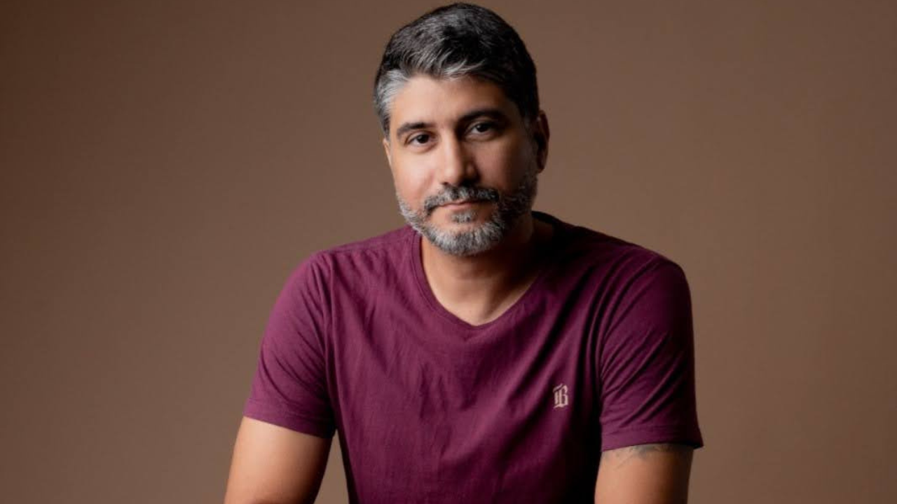 Alan Nunes dá vida a Arnaldo em ‘Garota do Momento’ e promete conquistar o público