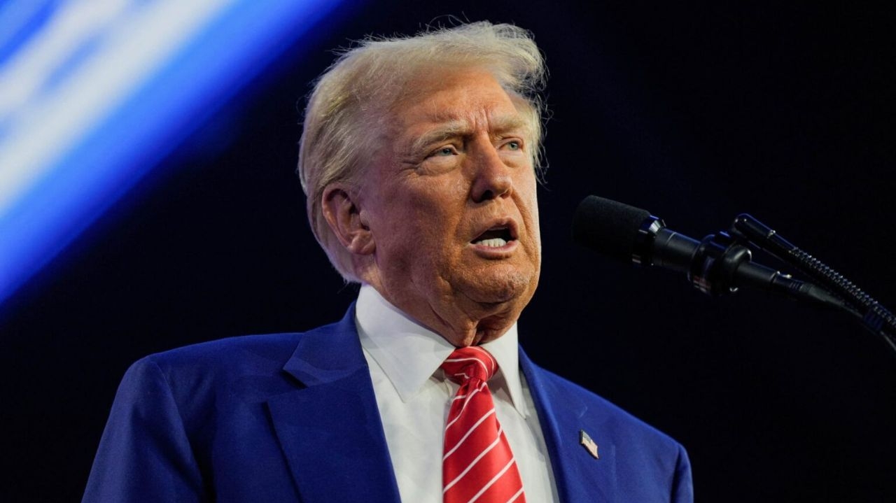 Trump assina decreto que impede a participação de mulheres trans em esportes femininos