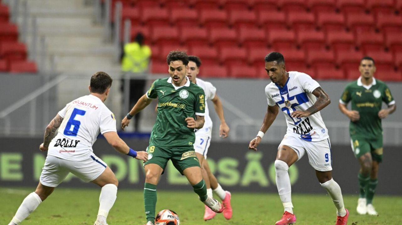 Palmeiras empata com o Água Santa e fica em situação delicada no Paulistão