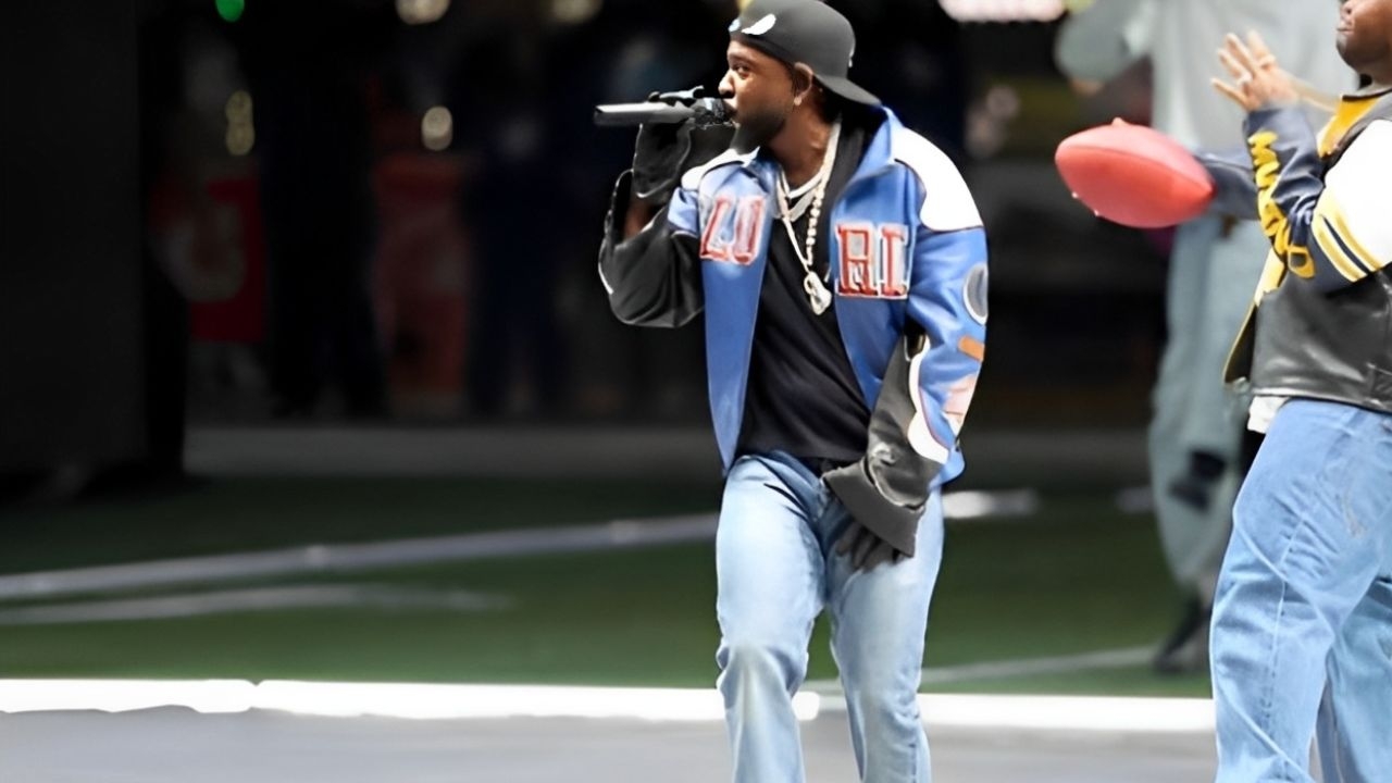 Kendrick Lamar chama atenção ao usar Jeans Flare em sua apresentação no Super bowl